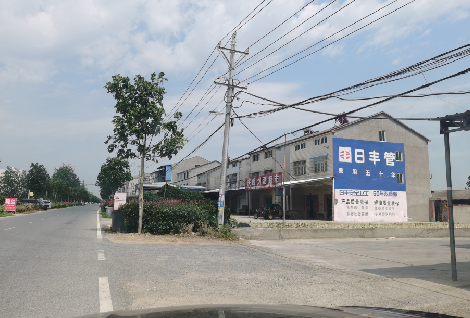 广安如何能保证墙体广告的醒目性？